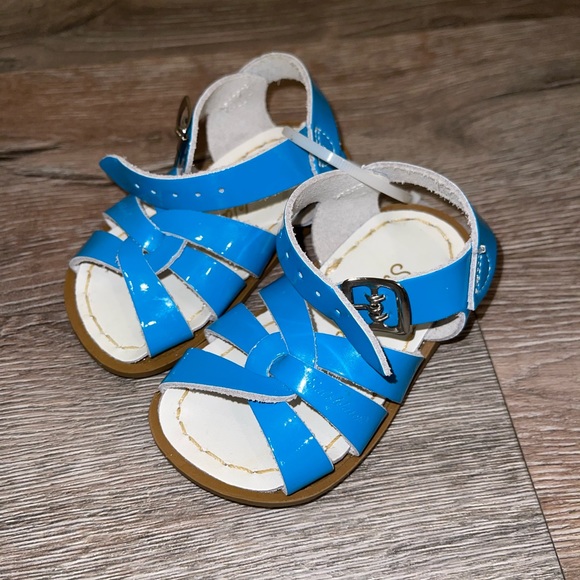 Toddler Salt Water Sandals - Picture 2 of 6